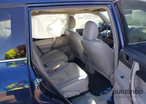 2012 Toyota Highlander Se V6 z USA, uszkodzony, nr VIN 5TDBK3EH6CS115240